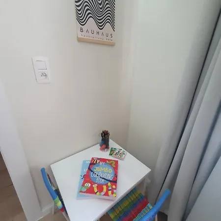 Belle 80 - Beautiful Renovated 1865 House