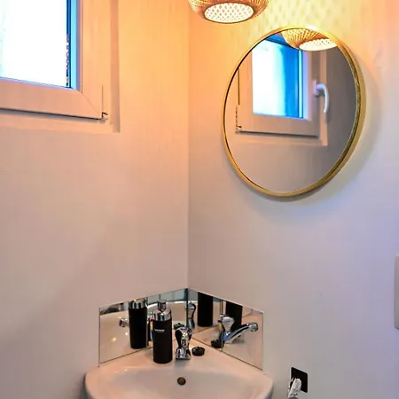 Belle 80 - Beautiful Renovated 1865 House Nyaraló *