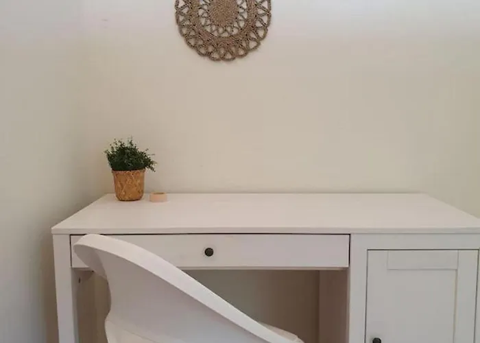 Дом отдыха Belle 80 - Beautiful Renovated 1865 House *