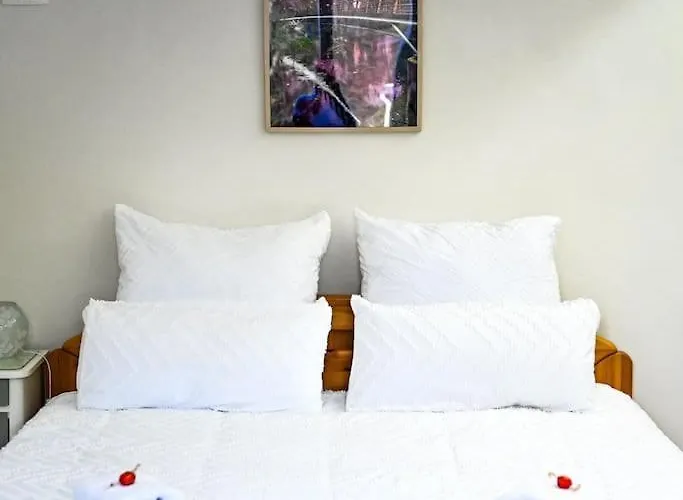 Дом отдыха Belle 80 - Beautiful Renovated 1865 House