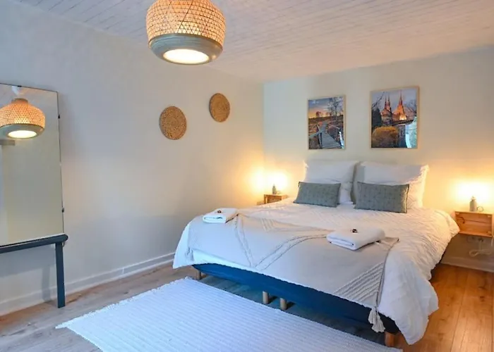 Дом отдыха Belle 80 - Beautiful Renovated 1865 House