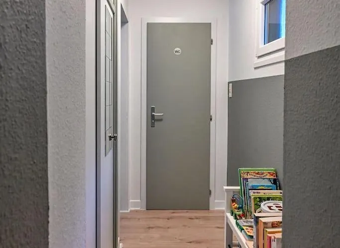 Belle 80 - Beautiful Renovated 1865 House *